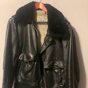 Vintage Men’s Leather Bomber Jacket